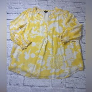 Talbots Yellow and White Floral Long Sleeve Blouse. Size Large.